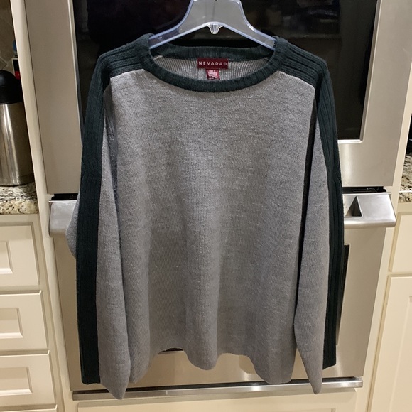 Nevada size 44 heavy acrylic sweater. Fits like Xl see photos measurements. - Picture 2 of 14